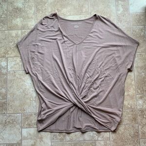 Knot front vneck tee